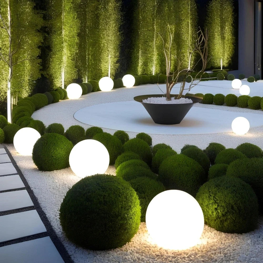 Kugelförmige Gartenleuchte