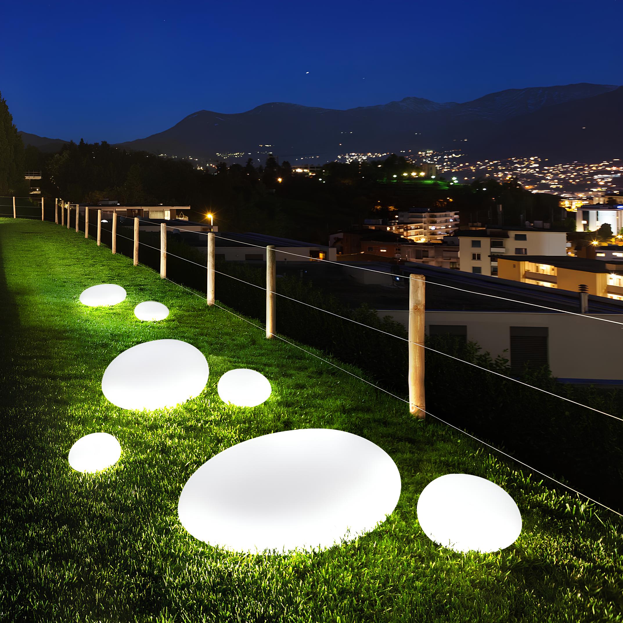 Gartenleuchte in Kieselstein-Optik