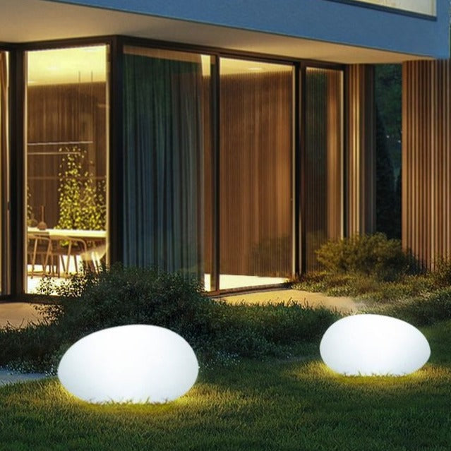 Gartenleuchte in Kieselstein-Optik